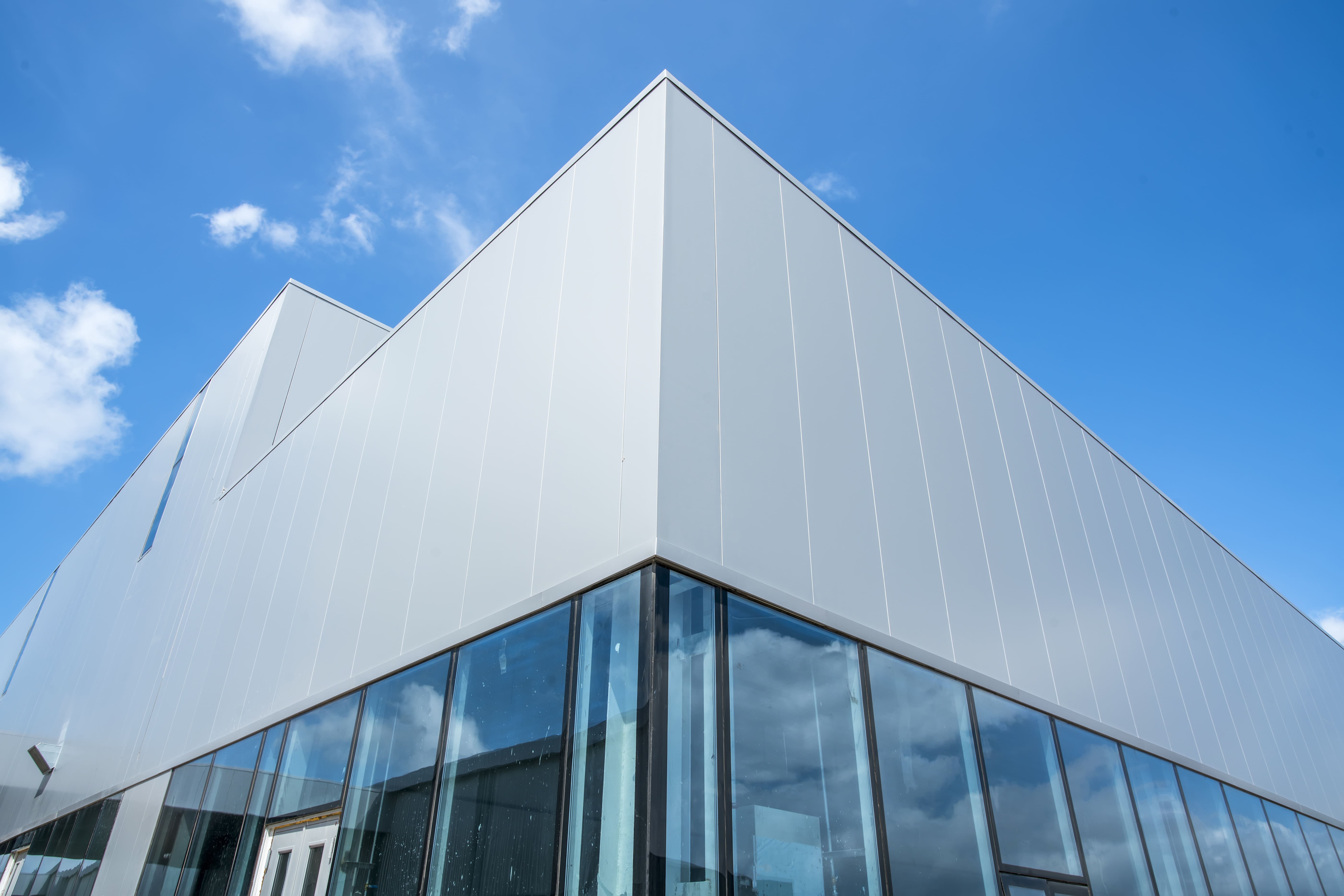 Glass and aluminium design